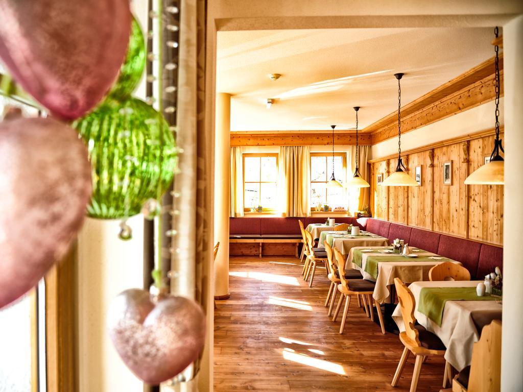 Hotel Roeck Garni Fiss Extérieur photo