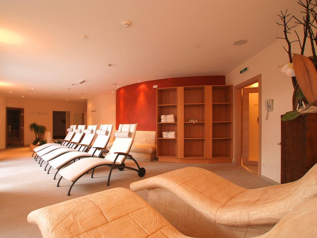 Hotel Roeck Garni Fiss Extérieur photo